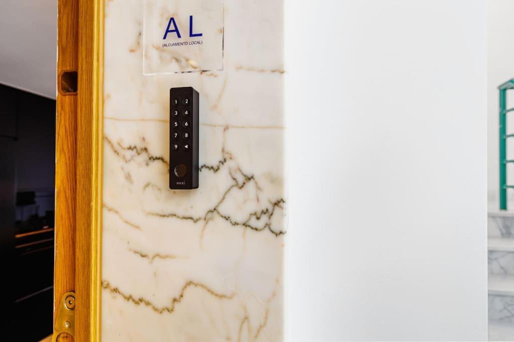 Luxury Smart Flat W/ River Views * Lisbon