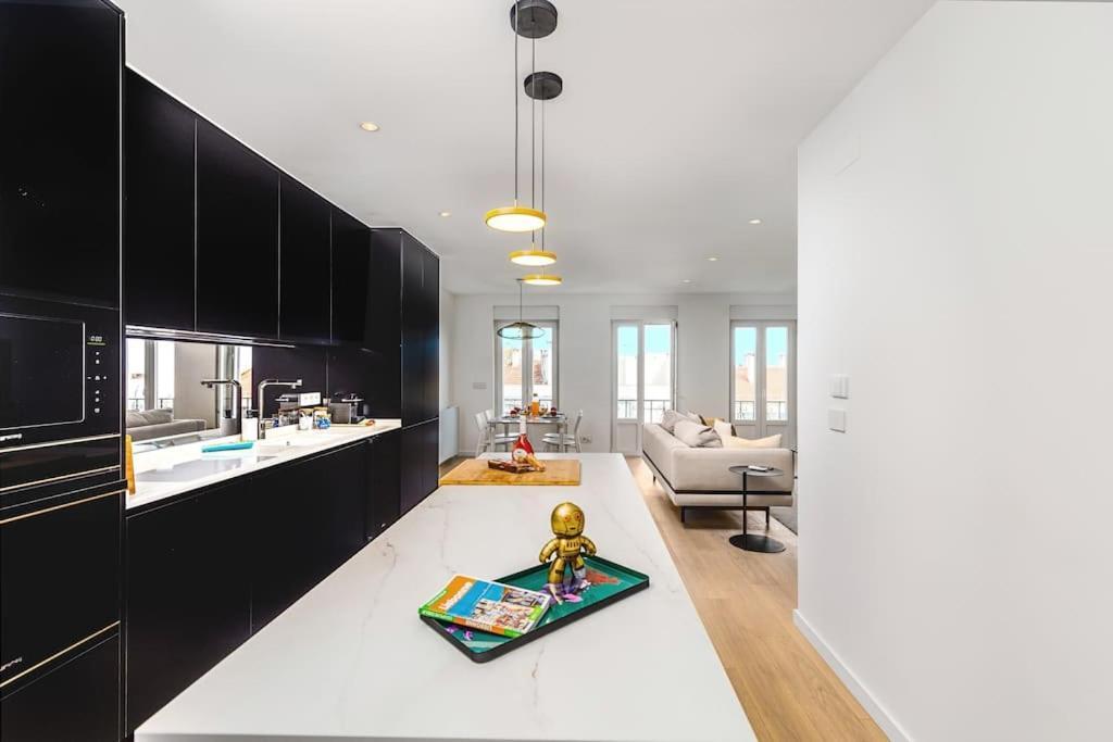 Luxury Smart Flat W/ River Views Apartment Lisbon