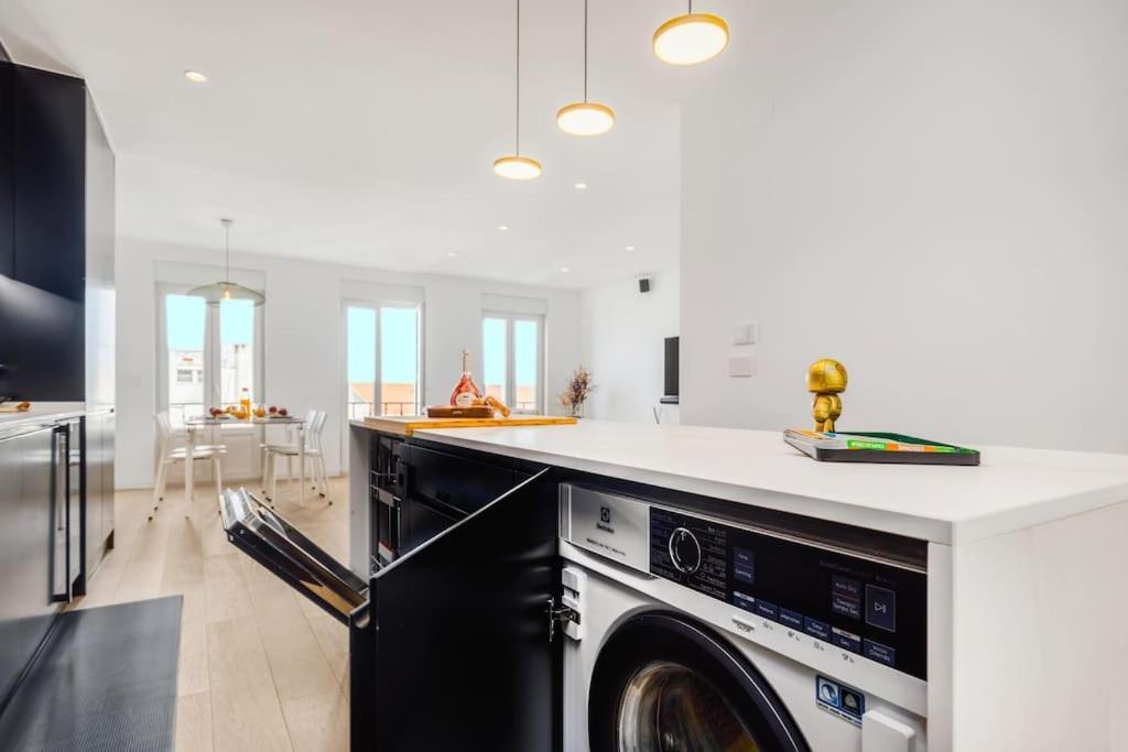 Apartment Luxury Smart Flat W/ River Views Lisbon