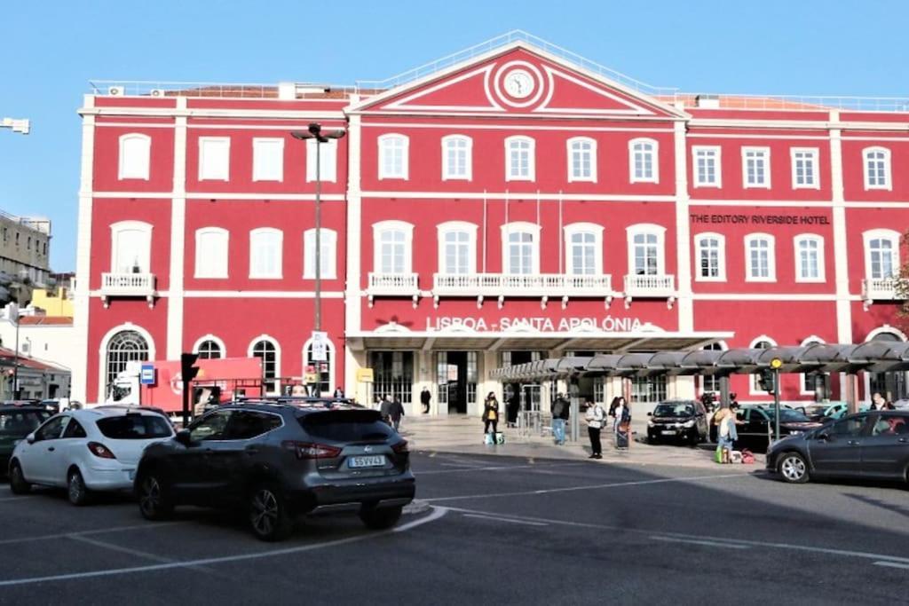 Luxury Smart Flat W/ River Views * Lisbon