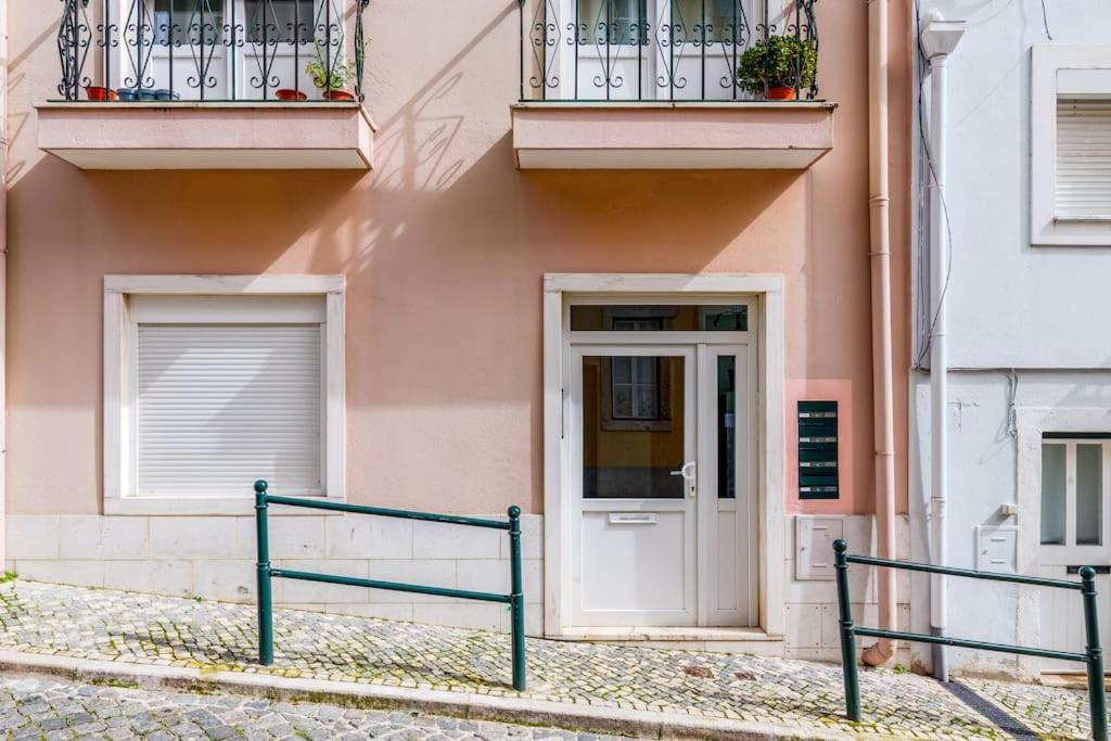 Luxury Smart Flat W/ River Views