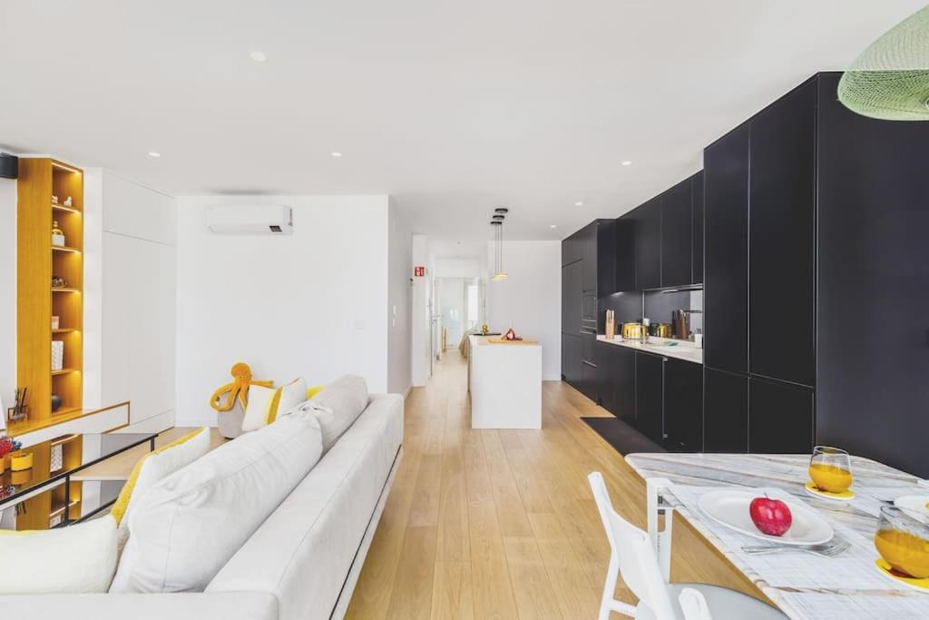 Luxury Smart Flat W/ River Views Appartamento Lisbona